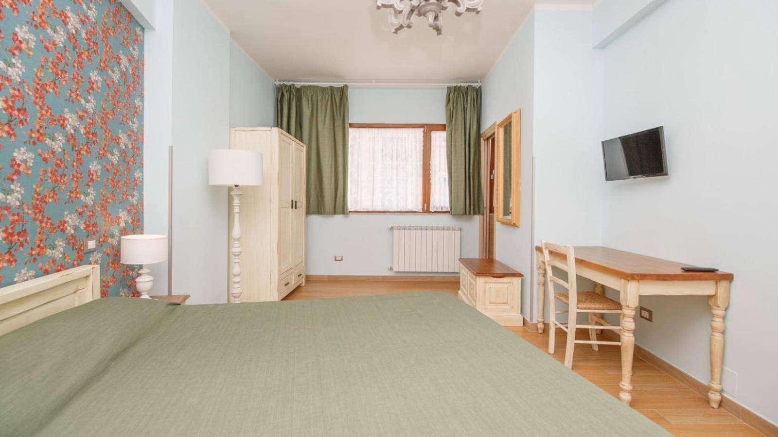 Rooms 66 Кампобасо Екстериор снимка
