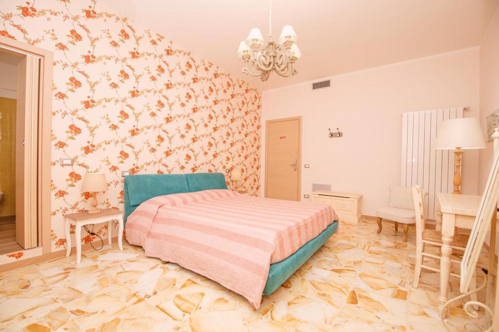 Rooms 66 Кампобасо Екстериор снимка